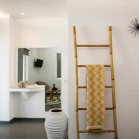 Aparthotel Jonaz Suites